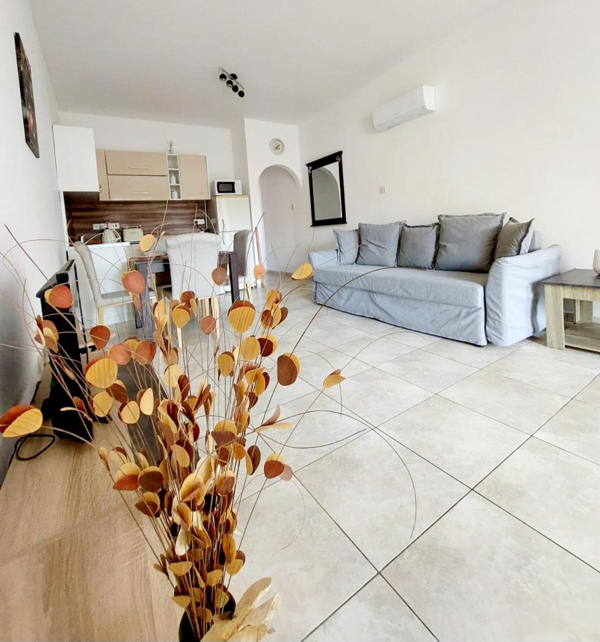 Joanne'S Cosy 1 Bdrm Apt Paphos Ngoại thất bức ảnh